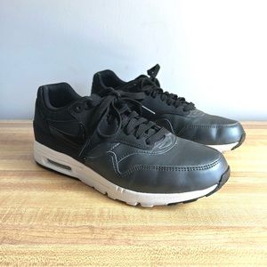 Nike Air Max 1 Ultra SE Women Running Shoes